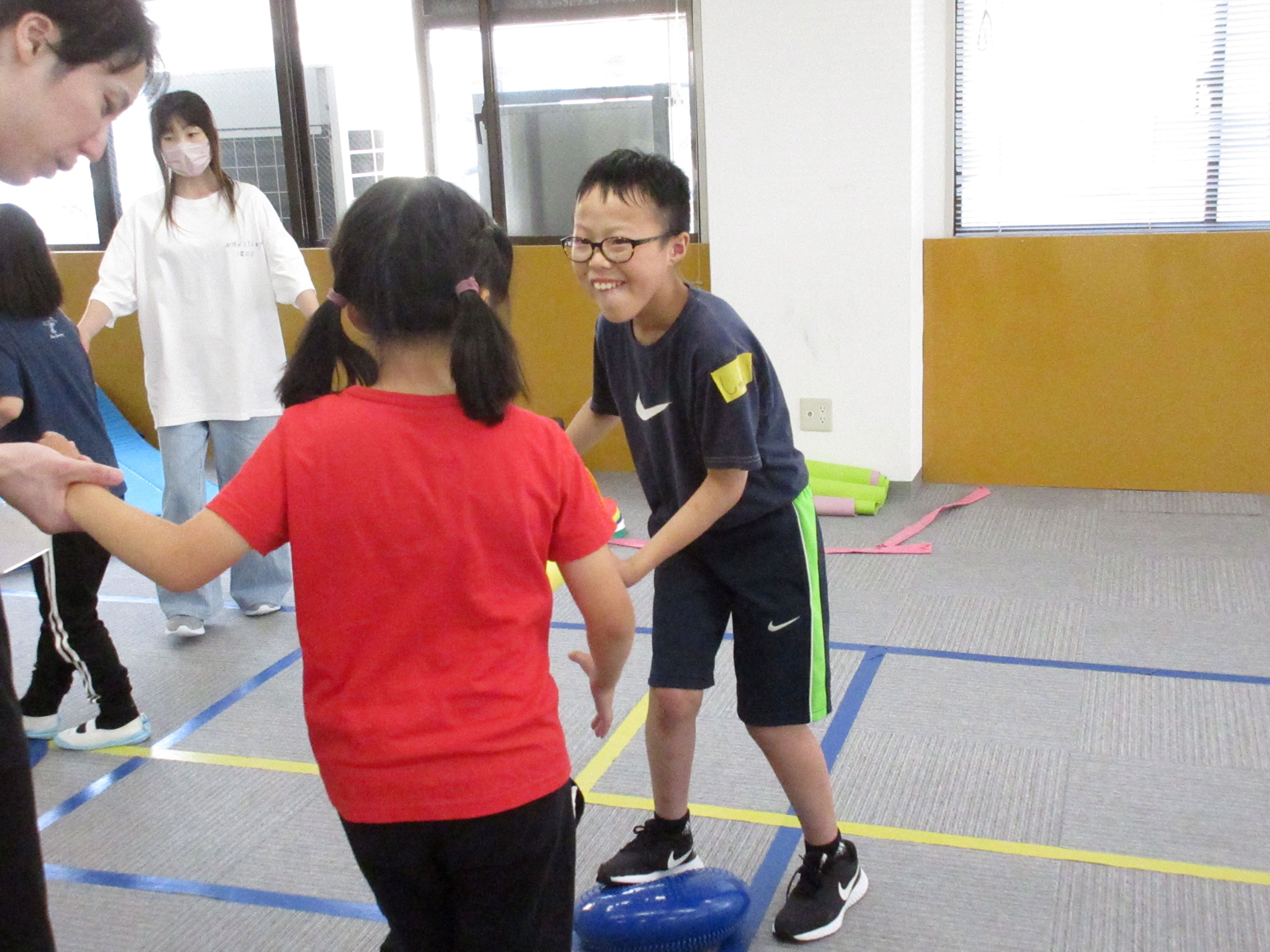 体幹のトレーニングにチャレンジ | スタッフブログ | こどもスポーツ園
